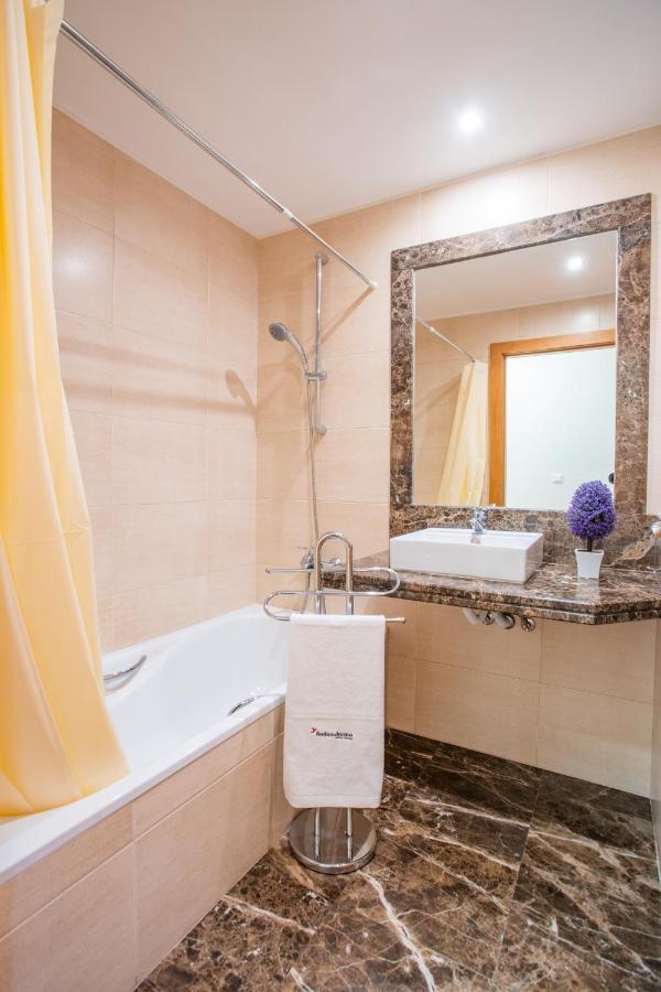 Flh Funchal Modern Apartment With Pool Exteriér fotografie